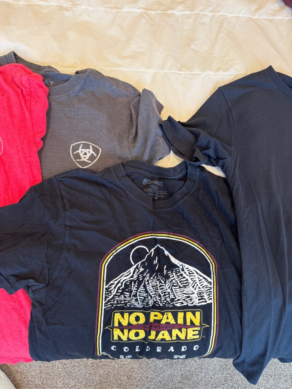 Men’s graphic T shirt set- Small and Medium
